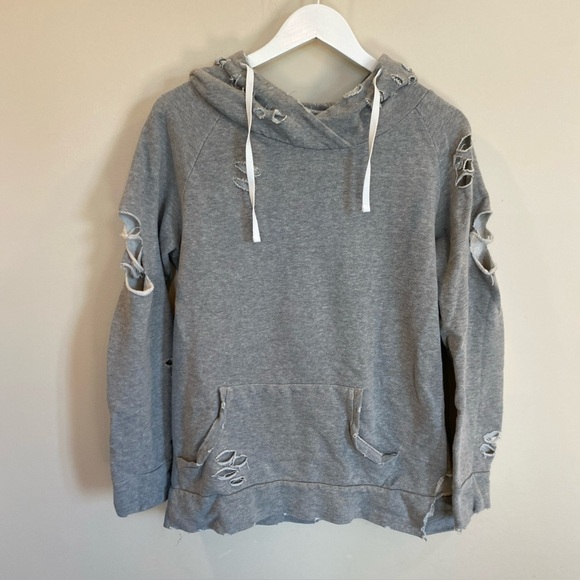 Lily & Lottie Chelsea Deboer Gray Distressed Hoodie Womens L Pullover Sweatshirt - Picture 1 of 7